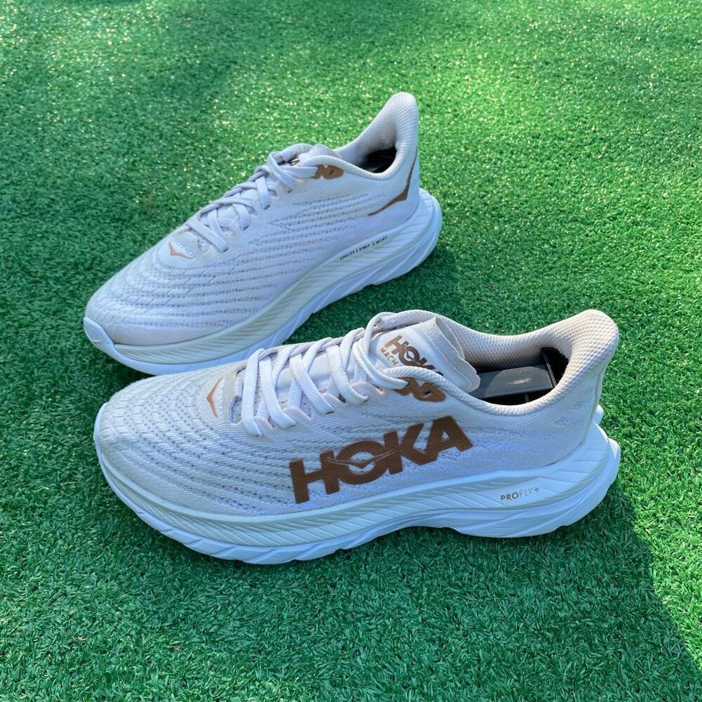 HOKA ONE ONE MACH 5 - Women’s Running Shoes - SIZE 6B
